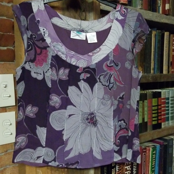 Worthington Tops - BOGO💥 Worthington Silk Top size 12